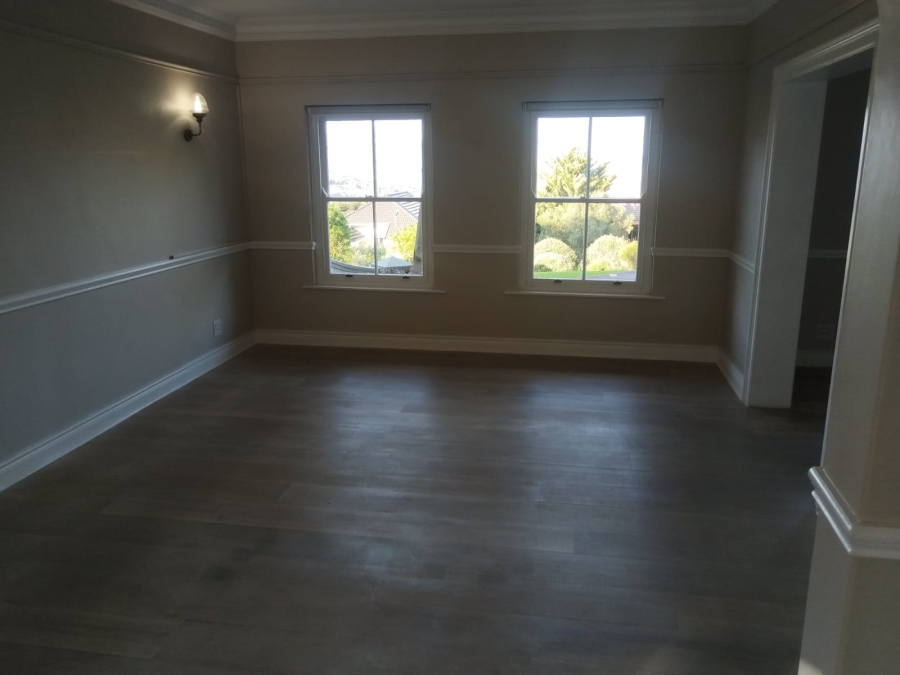 To Let 5 Bedroom Property for Rent in Ruyteplaats Western Cape